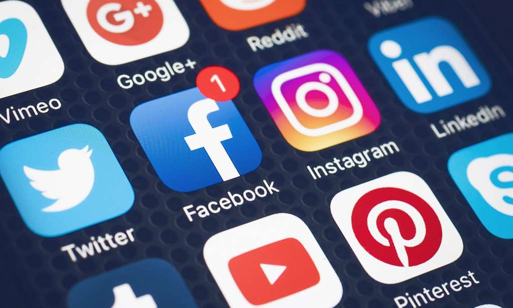 Gulf Youth Online: Social Media’s Role in Building a New Generation